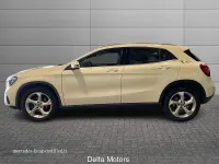 Usata Mercedes GLA200 136 CV (100 kW) 2018 Bianco polare SUV