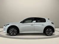Usata Peugeot e-208 GT 100 kW (136 CV) 2022 Bianco / perlato Utilitaria