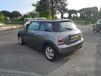 Begagnad Mini ONE 75 HK (55 kW) 2009 Grå Halvkombi