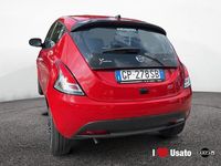 Usata Lancia Ypsilon Gold 70 CV (51 kW) 2023 Rosso Utilitaria