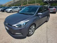 Usata Hyundai i20 Comfort 82 CV (60 kW) 2017 Blu Berlina