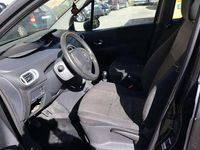 Usata Renault Modus Dynamique 75 CV (55 kW) 2009 Nero Monovolume