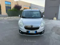 Usata Opel Combo 106 CV (77 kW) 2014 Gray Monovolume
