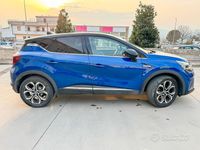 Usata Renault Captur Techno 101 CV (74 kW) 2023 Blu SUV