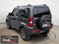 Usata Suzuki Jimny Style 86 CV (63 kW) 2016 Grigio SUV