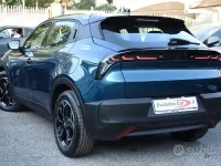 Usata Alfa Romeo Junior 61 kW (84 CV) 2025 Blu metallizzato SUV