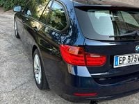 Usata BMW 318 Sport Line 143 CV (105 kW) 2013 Blu Station wagon