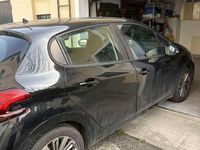 Usata Peugeot 208 Allure 82 CV (60 kW) 2017 Utilitaria