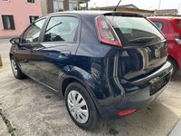 Usata Fiat Punto Lounge 69 CV (50 kW) 2014 Blu/azzurro Utilitaria