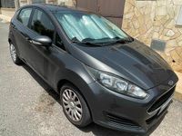 Usata Ford Fiesta 75 CV (55 kW) 2017 Grigio Berlina