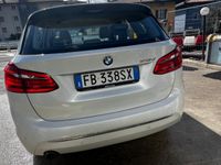 Usata BMW 218 Active Tourer Luxury Line 150 CV (110 kW) 2015 Bianco Monovolume
