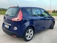 Usata Renault Scénic III 140 CV (102 kW) 2010 Blu/azzurro Monovolume