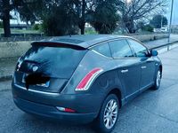 Usata Lancia Delta 120 CV (88 kW) 2009 Marrone Utilitaria