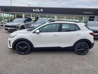 Usata Kia Stonic Style 83 CV (61 kW) 2022 Bianco SUV