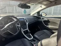 Usata Opel Astra GTC 165 CV (121 kW) 2012 Grigio Berlina