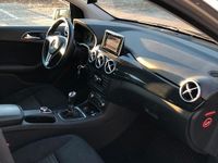 Usata Mercedes B180 109 CV (80 kW) 2013 Grigio Monovolume