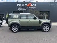 Usata Land Rover Defender HSE 249 CV (183 kW) 2022 Verde SUV