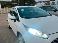 Usata Ford Fiesta 75 CV (55 kW) 2015 Bianco Berlina