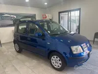 Usata Fiat Panda Emotion 69 CV (50 kW) 2010 Blu Utilitaria