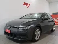 Begagnad VW Golf VIII Style 131 HK (96 kW) 2023 Grå Halvkombi