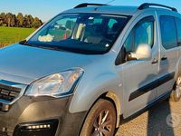Gebraucht Peugeot Partner Outdoor 100 PS (73 kW) 2017 Van / Kleinbus