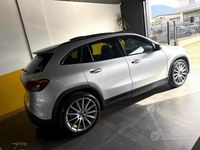 Usado Mercedes GLA220 Premium 190 CV (139 kW) 2023 Plateado SUV
