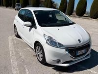 Usata Peugeot 208 Active 82 CV (60 kW) 2012 Utilitaria