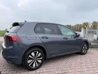 Usado VW Golf VIII 116 CV (85 kW) 2025 Gris Berlina