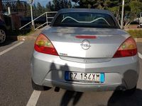 Usata Opel Tigra 69 CV (50 kW) 2006 Grigio Cabrio