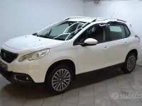 Usata Peugeot 2008 75 CV (55 kW) 2016 Bianco SUV