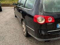 Usata VW Passat Highline 170 CV (125 kW) 2009 Blu/azzurro Station wagon