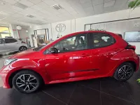 Usata Toyota Yaris Hybrid Trend 92 CV (67 kW) 2023 Emotional red pearl Berlina