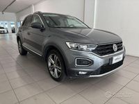 Usata VW T-Roc Business 150 CV (110 kW) 2020 Grigio SUV