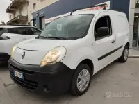 Usata Renault Kangoo 90 CV (66 kW) 2012 Bianco Monovolume