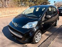 Usata Peugeot 107 68 CV (50 kW) 2011 Nero Utilitaria