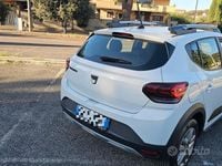 Usata Dacia Sandero Stepway 101 CV (74 kW) 2021 Bianco Utilitaria