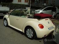 Usata VW New Beetle 75 CV (55 kW) 2003 Beige Utilitaria