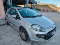 Usata Fiat Punto Evo Dynamic 69 CV (50 kW) 2011 Argento Utilitaria
