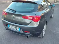 Usata Alfa Romeo Giulietta 170 CV (125 kW) 2010 Grigio Utilitaria