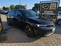 Usata Opel Astra Elegance 150 CV (110 kW) 2023 Nero Utilitaria