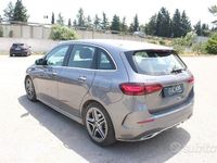 Usata Mercedes B180 AMG Line Premium 116 CV (85 kW) 2024 Grigio Monovolume
