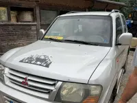 Usata Mitsubishi Pajero Instyle 116 CV (85 kW) 2004 Argento SUV