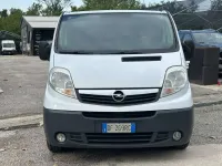 Usata Opel Vivaro 116 CV (85 kW) 2007 Bianco Monovolume