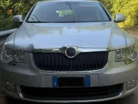 Usata Skoda Superb Elegance 170 CV (125 kW) 2013 Argento Berlina