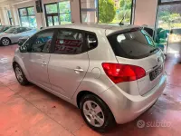 Usata Kia Venga 90 CV (66 kW) 2018 Grigio Utilitaria