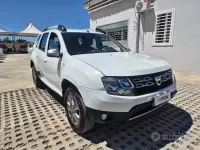 Usata Dacia Duster Lauréate 101 CV (74 kW) 2014 Bianco SUV
