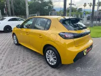 Usata Peugeot 208 Active 75 CV (55 kW) 2023 Giallo Utilitaria