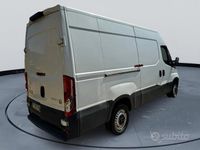 Usata Iveco Daily 116 CV (85 kW) 2018 Bianco Berlina