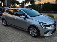 Usata Renault Clio V Business 100 CV (73 kW) 2021 Grigio Berlina