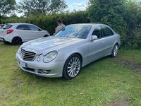 Usata Mercedes E220 Avantgarde 170 CV (125 kW) 2008 Argento Berlina